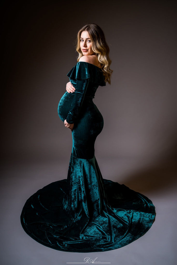 Zelena Gown Maternity Dress Joyful Design. 